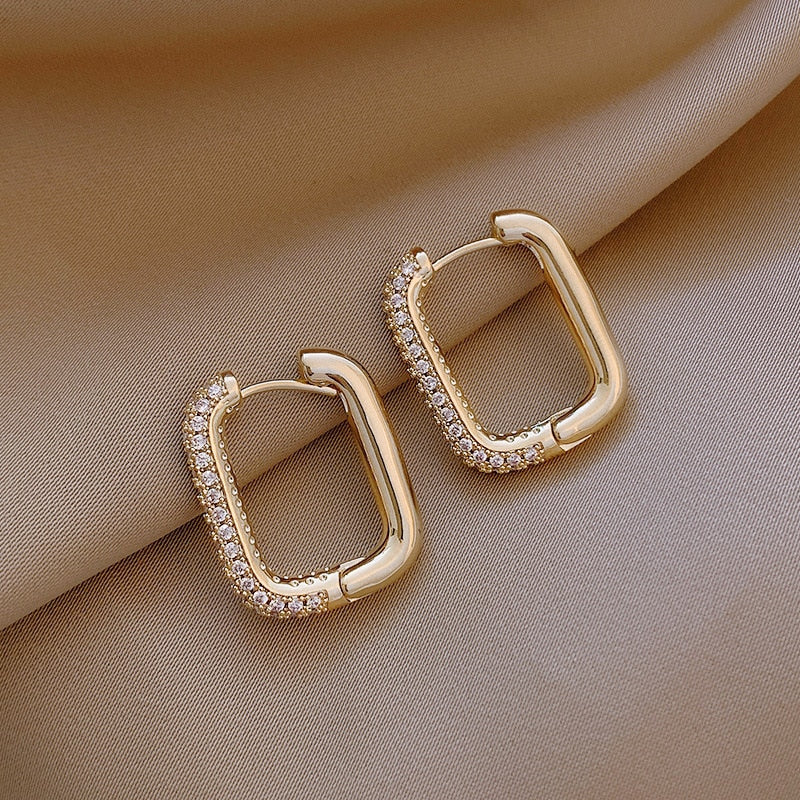 2025 New Classic Copper Alloy Smooth Metal Hoop Earrings For Woman Fashion Korean Jewelry Temperament Daily Wear earrings